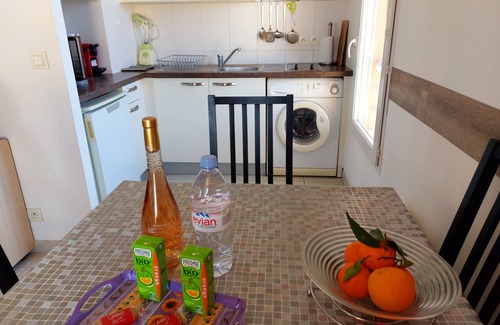 Plaine de la Brague Apartment | Nice quiet apartment with pool near beach and city.