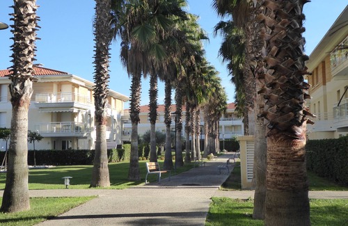 Plaine de la Brague Apartment | Nice quiet apartment with pool near beach and city.