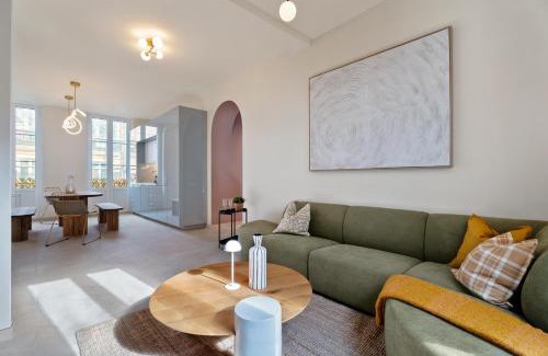Quartier du Port Apartment | Nice Renting - 8BONAPARTE - Architect Loft Luxury 4 Bedrooms View Place du Pin