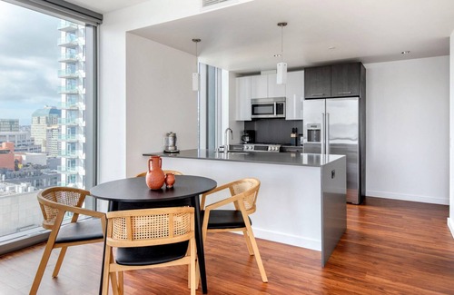 Rincon Hill Apartment | Nice Rincon Hill 1BR w/Pool & Yoga, nr Tech Hub & Shops, by Blueground