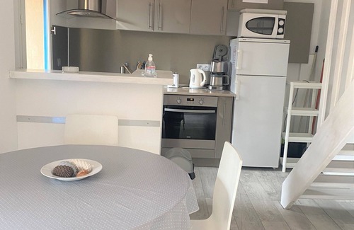 Lacanau-Ocean House | Nice semi-detached house type 3 carefully maintained with communal swimming pool