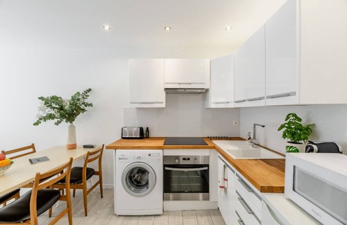 Aix-en-Provence Historic Centre Apartment | Nice Studio in the center of the Mazarin district!