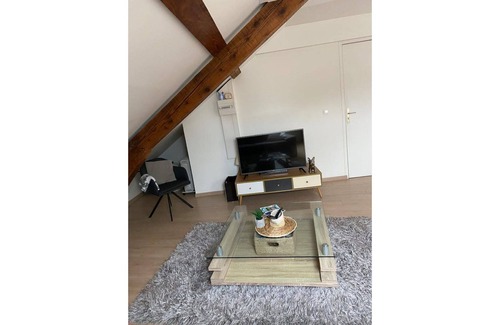 Quartier de France Apartment | Nice studio near the parks and the city center district of France