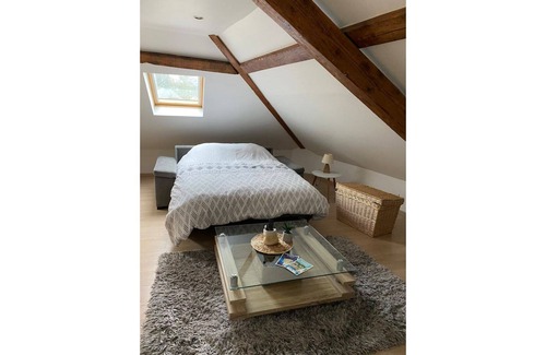 Quartier de France Apartment | Nice studio near the parks and the city center district of France