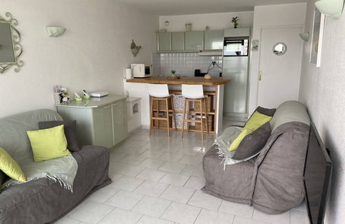 Le Couchant Apartment | Nice studio with sea view terrace and parking - near the beach