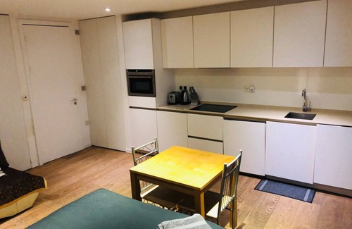 Bloomsbury Apartment | Nice studio with WiFi in Bloomsbury, London, WC1N