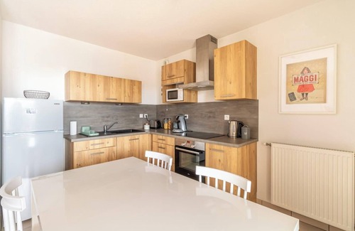 Saint Michel Apartment | Nice T2 with a large furnished balcony in Toulouse