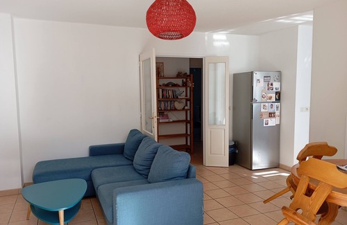 Echirolles Apartment | Nice T3 in a quiet area close to all amenities, large terrace, pets welcome.