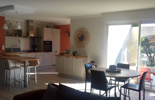 Rochefort-du-Gard House | Nice villa, clear view, swimming pool, near Avignon