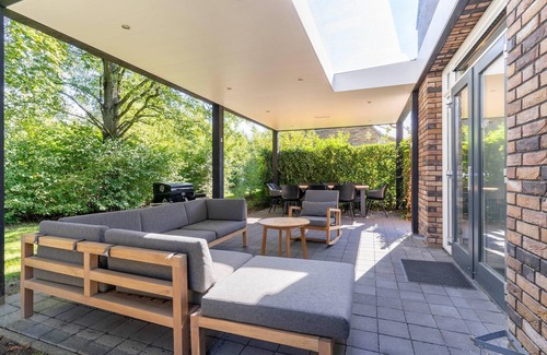 Maastricht House | Nice villa with veranda near holiday park