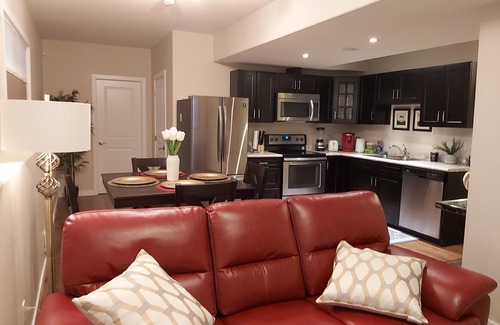 Saskatoon House | Nicely decorated 2 bedroom basement suite in highbrow Evergreen area.