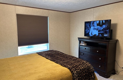 Newport House | Nicely Furnished Mobile Home