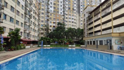 Bukit Jalil Apartment | Nicely furnished with pool at Serdang Raya