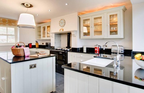 Crynant House | Nicholaston Cottage in the beautiful Swansea