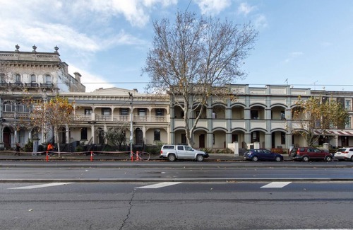 Fitzroy Apartment | Nicholsons Nest Balcony Studio in Vibrant Fitzroy