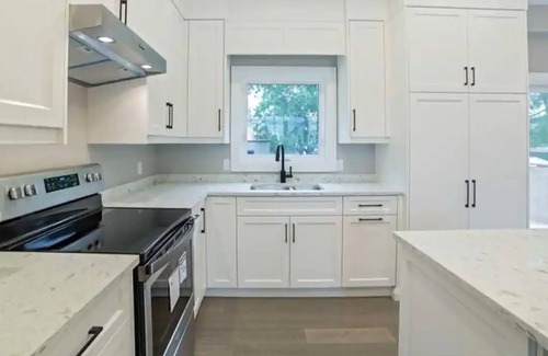Port Colborne House | Nickel Beach/Crystal Beach/BBQ/Family Atmosphere| Wineries| Niagara Falls