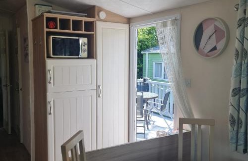 Tewitfield Apartment | Nicks, next door to Carmels