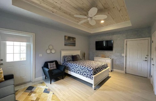 Royal Bahamian Estates Apartment | Nicoles Nest Brand New Exquisite Studio Hideaway