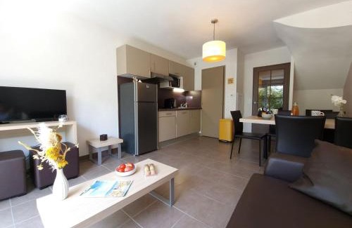 Pont-Aven Apartment | Nid d'Aven Charmante maison, piscine de février à octobre 1-6p dans résidence