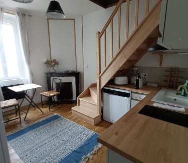 Faubourg Sud Apartment | Nid de charme pour soirée romantique