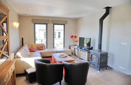 Noiseux House | Nid des Amis