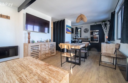 Les Angles Apartment | Nid Douillet Dans Chalet vue sur le lac/Wifi