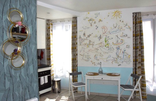 Hopital Saint-Louis Apartment | Nid Douillet et Lumineux