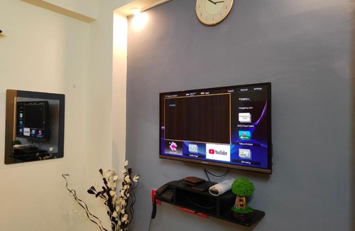 Kolkata Bed & Breakfast | NidhiKunj - Entire Apartment