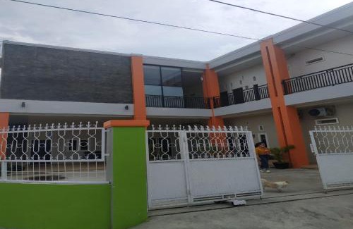 Palu Hotel | Nietsa Guest House Palu RedPartner