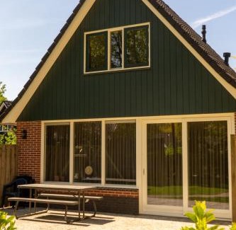 Winterswijk House | Nieuw: Kom in de Bedstee Uniek!