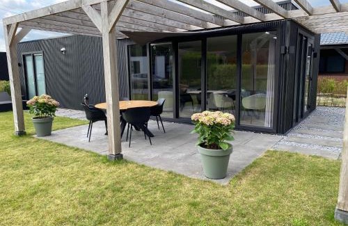 Municipality of Ermelo Apartment | NIEUW Luxe 4p Eco Lodge naast het bos op de Veluwe