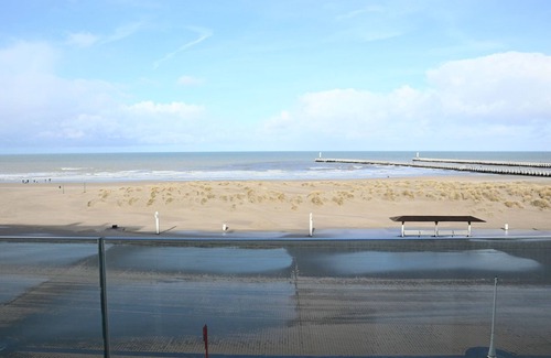 Nieuwpoort Apartment | Nieuwpoort Stay w/Beach Access