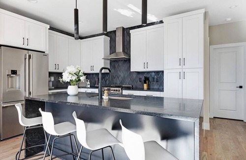 Katie Hill Neighborhood House | Night at the Disco with private rooftop hot