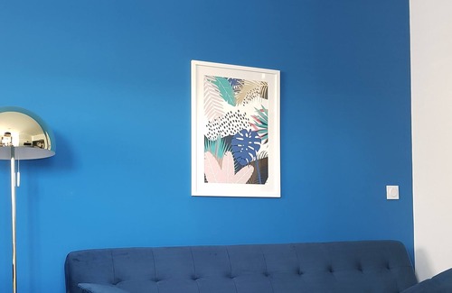 Gaillac Apartment | Night blue studio with balneotherapy