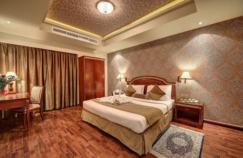 Al Muraqqabat Hotel | Nihal Hotel