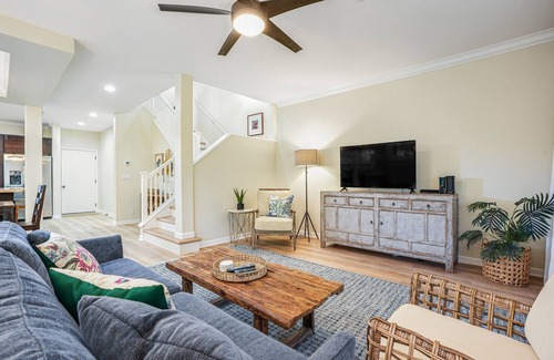 Princeville Condo | Nihiliani condo w/W/D, shared pool & hot tub, WiFi.