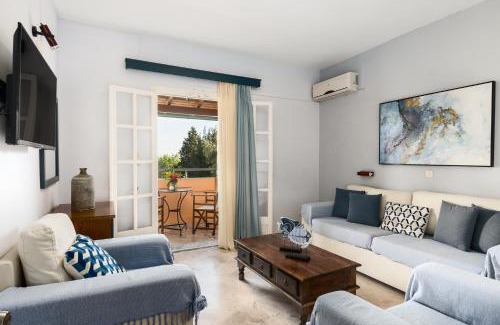 Notos Apartment | Nikiforos Apartments by Konnect, Mesongi