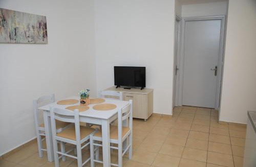 Panteli Apartment | Nikis Studios
