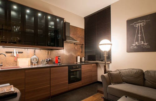 Centrum Apartment | Nikola Tesla by mythings- art deco designed apartment (for 6 guests)