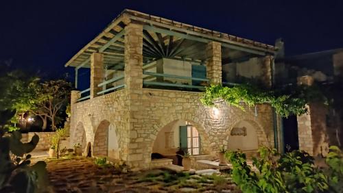 Ampelas Villa | Nikolas Villa