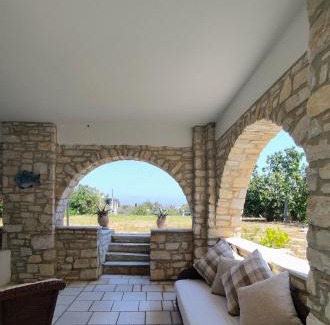 Ampelas Villa | Nikolas Villa