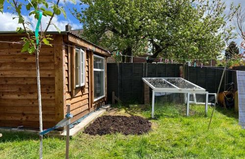 Yate Other | Nikolay house