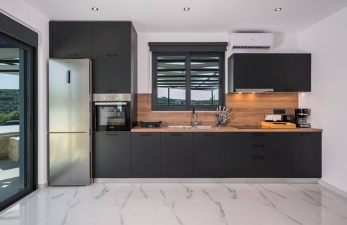 Agia Marina Villa | Nikolioudis Luxury Villa Spirit - 900m From Agia Marina Beach