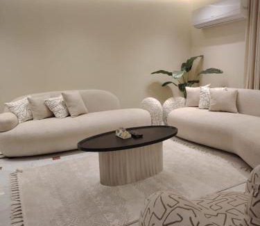 Al Manial Apartment | Nile Home