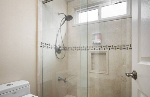 Fountain Valley House | Nimbus · Spacious 4BR- POOL-Disney, Convention, Beaches