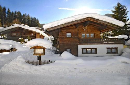 Reith im Alpbachtal Ski Chalet | NINA's Chalet - Cozy Alpine Chalet with Spa Access in Tyrol, presented by AlpenLuxus