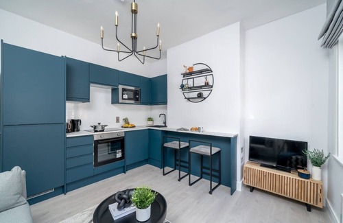 Nine Elms Apartment | Nine Elms, London - Modern Three Bedroom Apartment