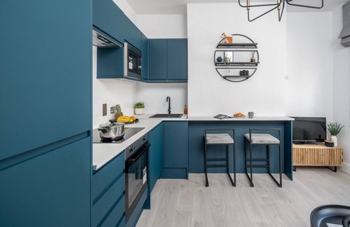 Nine Elms Apartment | Nine Elms, London - Modern Three Bedroom Apartment