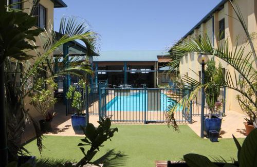 Coral Bay Hostel | Ningaloo Club Backpackers