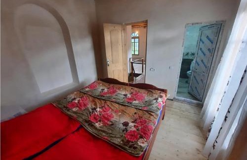 Lalkhori House | Nino & Tarzan Guesthouse